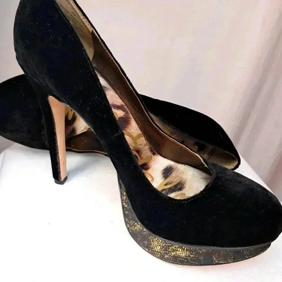 Sam Edelman Shoes - Sam Edelman velour & gold stiletto sz 10